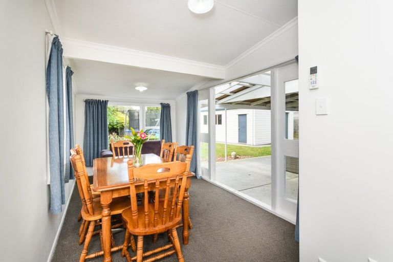 Photo of property in 126 Ruamahanga Crescent, Terrace End, Palmerston North, 4410