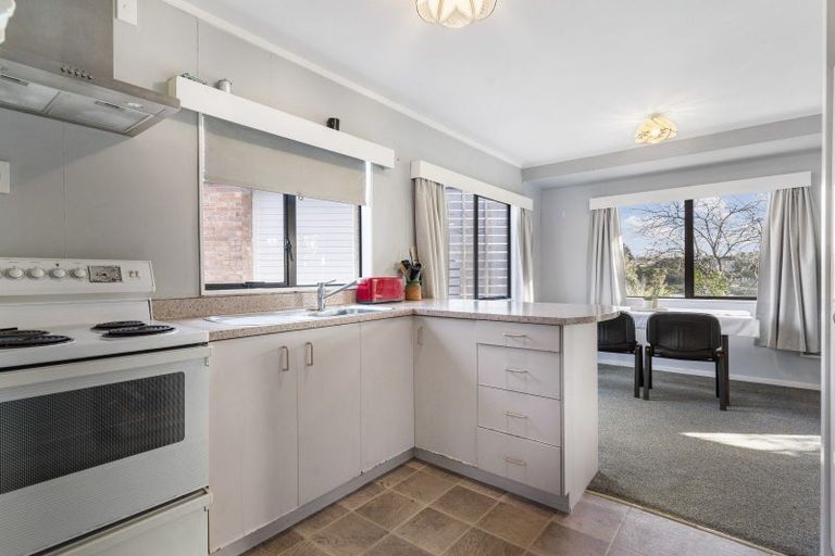 Photo of property in 58 Cobham Crescent, Kelston, Auckland, 0602