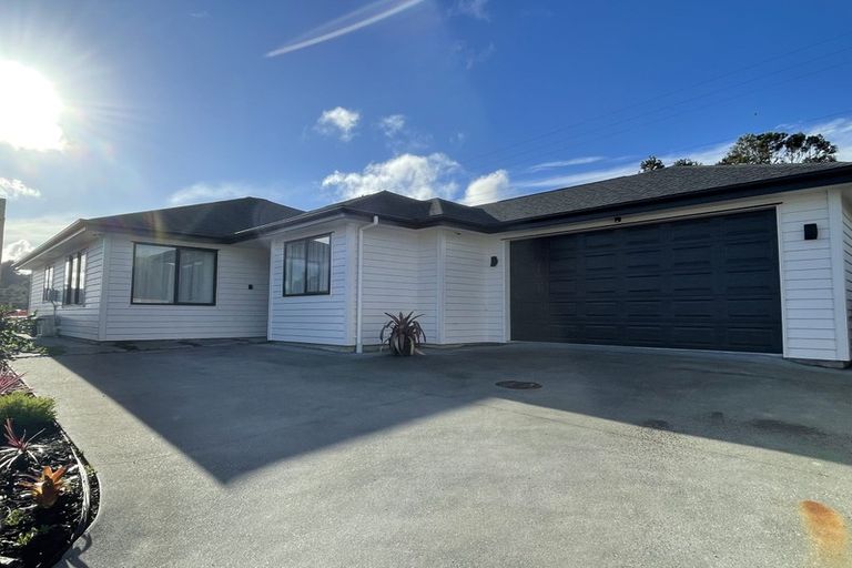 Photo of property in 21 Reserva Crescent, Kumeu, 0810
