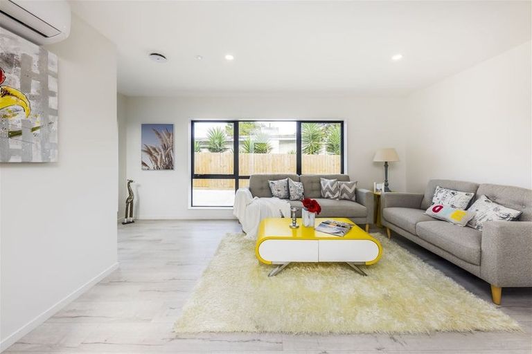 Photo of property in 141b Russell Road, Manurewa, Auckland, 2102