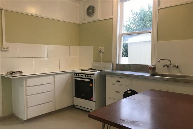 Photo of property in 1/61 Lees Street, Dunedin Central, Dunedin, 9016