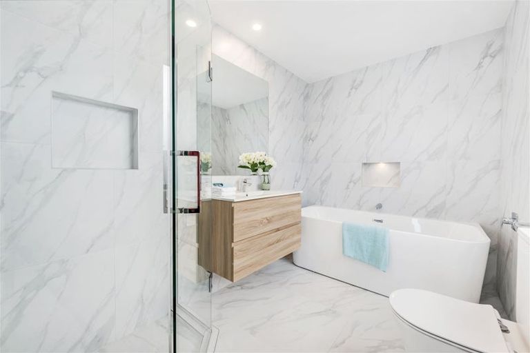 Photo of property in 213c Murphys Road, Flat Bush, Auckland, 2019