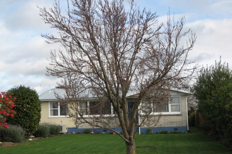 Photo of property in 1 Tasman Street, Havelock North, 4130