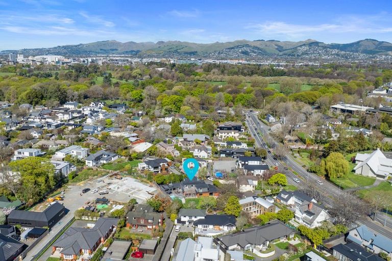 Photo of property in 24a Fendalton Road, Fendalton, Christchurch, 8014