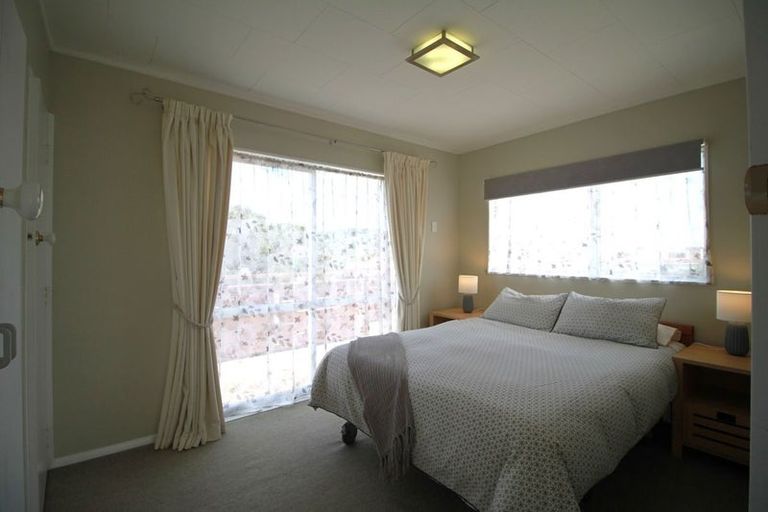 Photo of property in 3 Wright Street, Titahi Bay, Porirua, 5022