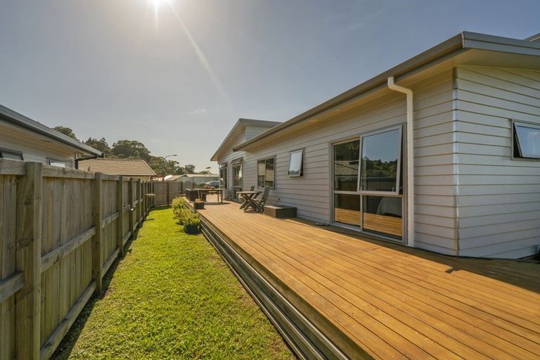 Photo of property in 42 Alf Simpson Drive, Whitianga, 3510