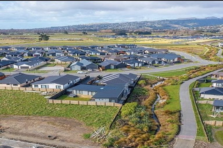 Photo of property in 30 Kearns Drive, Halswell, Christchurch, 8025