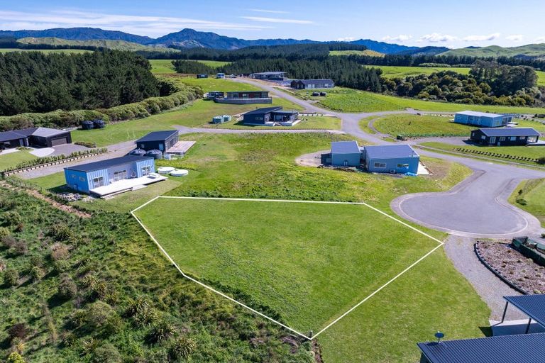 Photo of property in 4 Pukeko Place, Riversdale Beach, Masterton, 5872