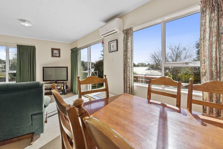 Photo of property in 61 Sherwood Street, Bellevue, Tauranga, 3110