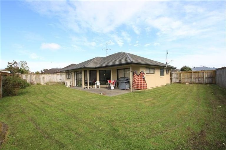 Photo of property in 86 Redcastle Drive, East Tamaki, Auckland, 2013