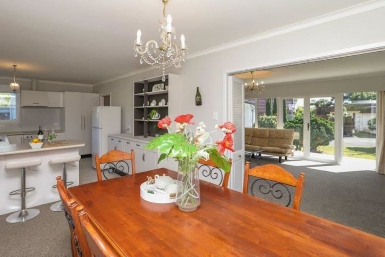 Photo of property in 65 Hooker Avenue, Chedworth, Hamilton, 3210