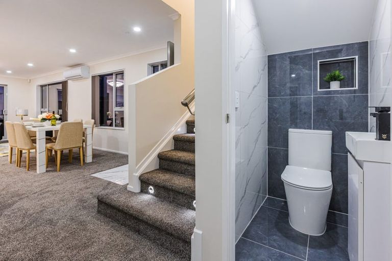 Photo of property in 2a Robyn Place, Mangere East, Auckland, 2024