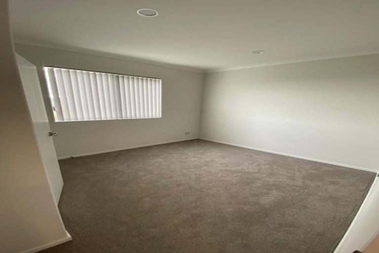 Photo of property in 48 Tir Conaill Avenue, Flat Bush, Auckland, 2019