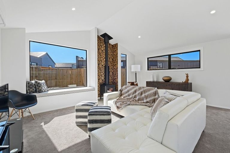 Photo of property in 5 Merivale Avenue, Wanaka, 9305