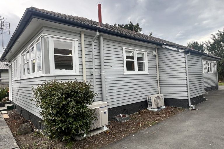 Photo of property in 20 Pitcairn Crescent, Bryndwr, Christchurch, 8053