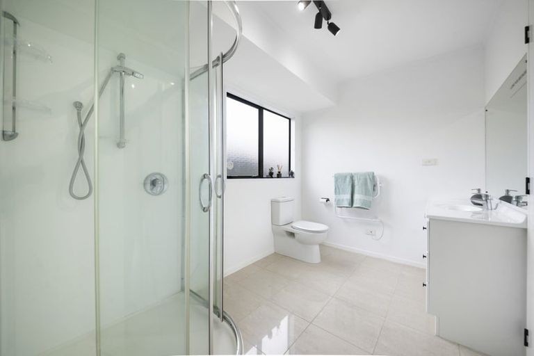 Photo of property in 1 Cloverlea Place, Pukekohe, 2120