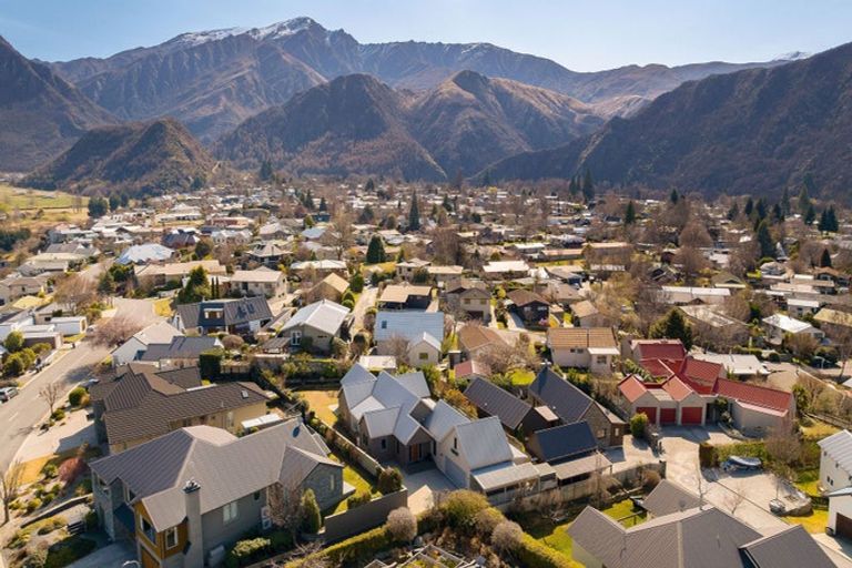 Photo of property in 84 Cotter Avenue, Arrowtown, 9302