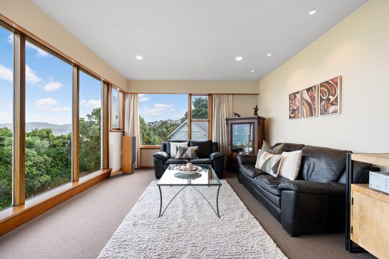 Photo of property in 9 Homebush Road, Khandallah, Wellington, 6035