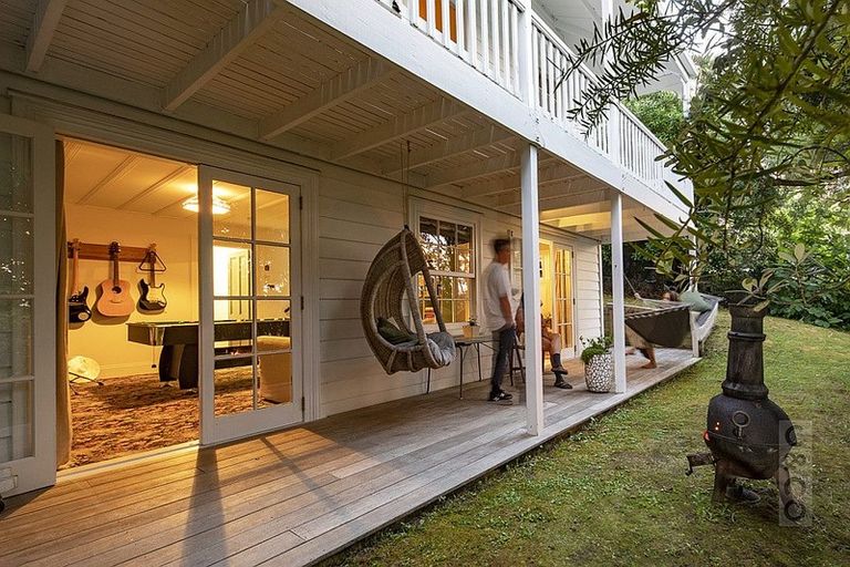 Photo of property in 4 Gow Street, Helensville, 0800