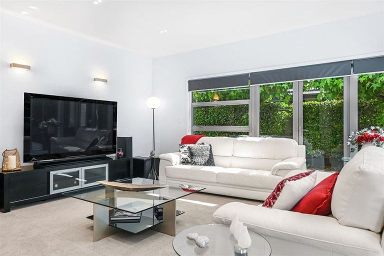 Photo of property in 28 Ruby Avenue, Northwood, Christchurch, 8051