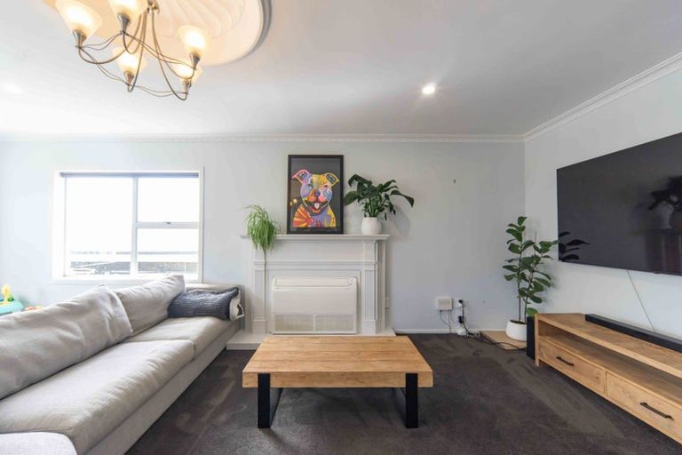 Photo of property in 12 Resthill Crescent, Glenview, Hamilton, 3206