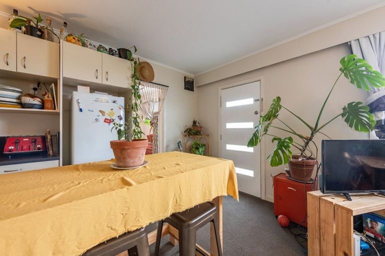 Photo of property in 126 Eden Street, Island Bay, Wellington, 6023