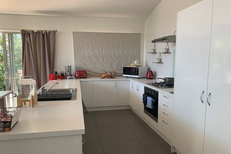 Photo of property in 56a Reynella Drive, Massey, Auckland, 0614