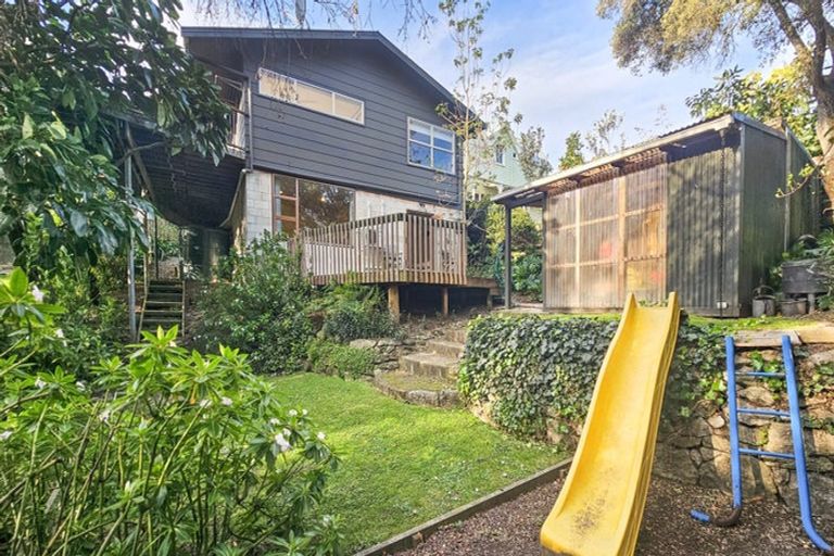 Photo of property in 111 Thompson Road, Bluff Hill, Napier, 4110