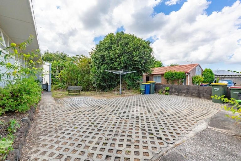Photo of property in 3/127 Seabrook Avenue, New Lynn, Auckland, 0600