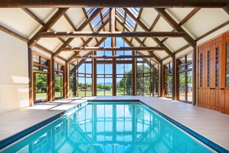 Photo of property in 132 Milne Drive, Paraparaumu, 5032