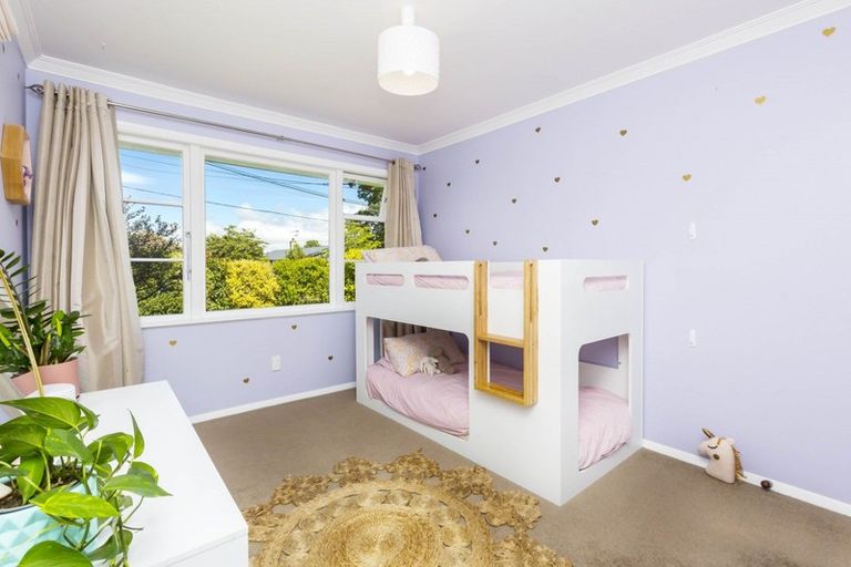 Photo of property in 7 Raukawa Grove, Trentham, Upper Hutt, 5018