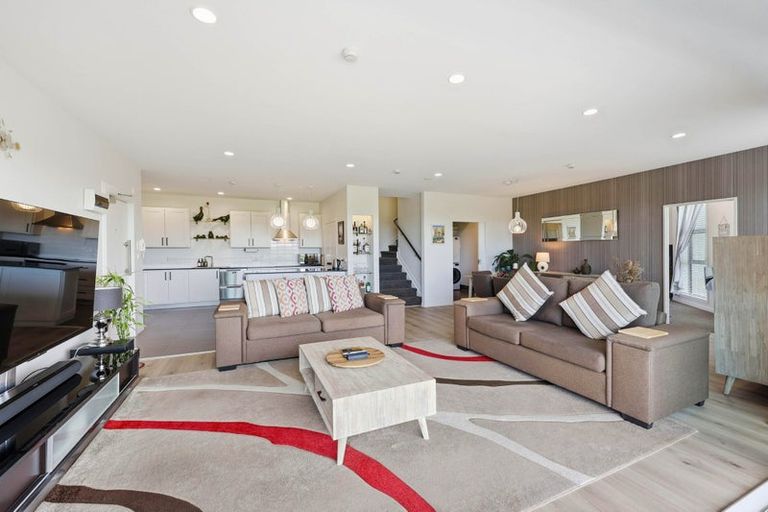 Photo of property in 15/63 Kestev Drive, Flat Bush, Auckland, 2016