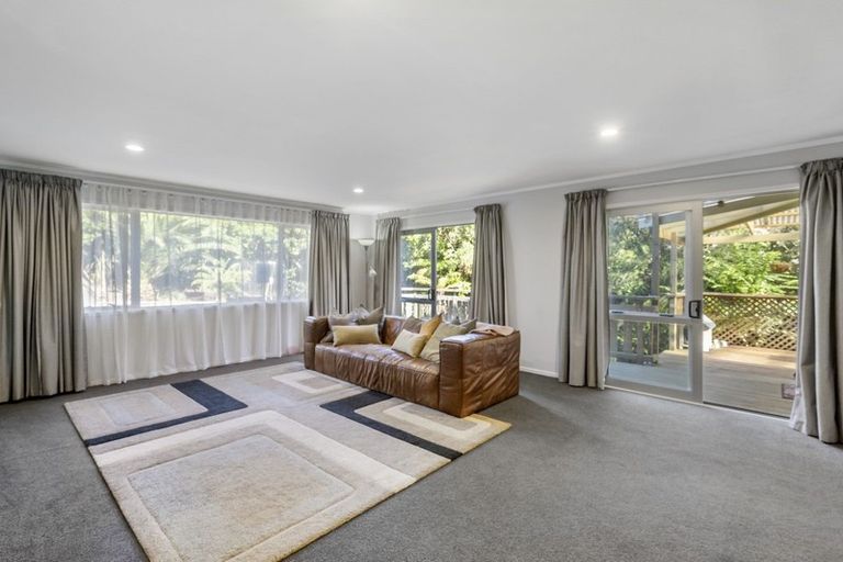 Photo of property in 35 Great North Road, Riverhead, 0820