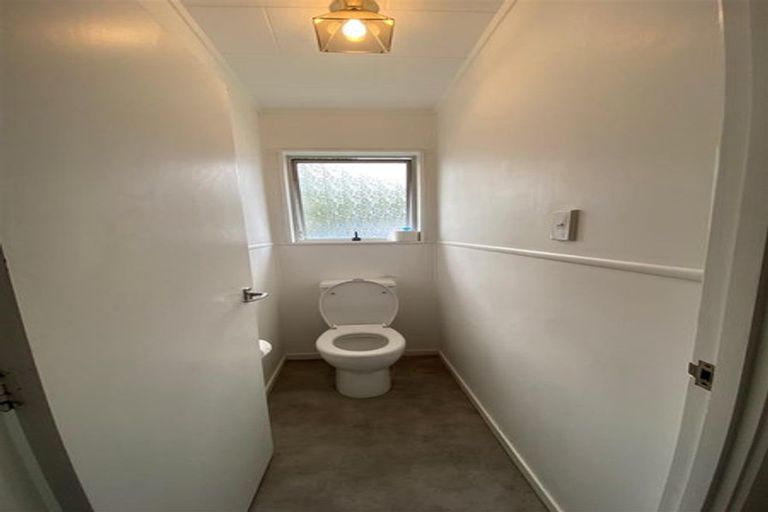 Photo of property in 21 Ranui Avenue, Ranui, Auckland, 0612