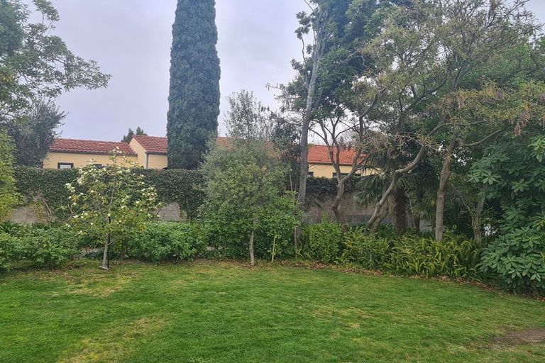 Photo of property in 32 Redwood Grove, Hokowhitu, Palmerston North, 4410