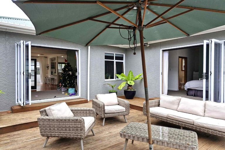 Photo of property in 60 Ballance Street, Lower Vogeltown, New Plymouth, 4310