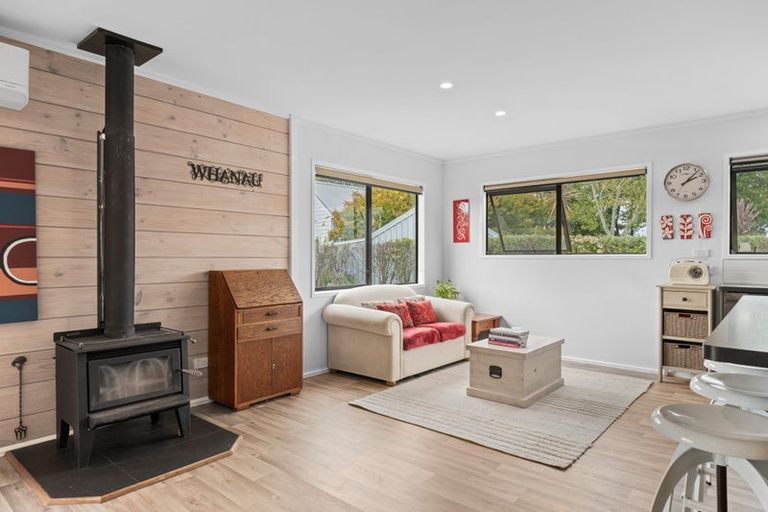 Photo of property in 1 Whitcombe Street, Lepperton, New Plymouth, 4373
