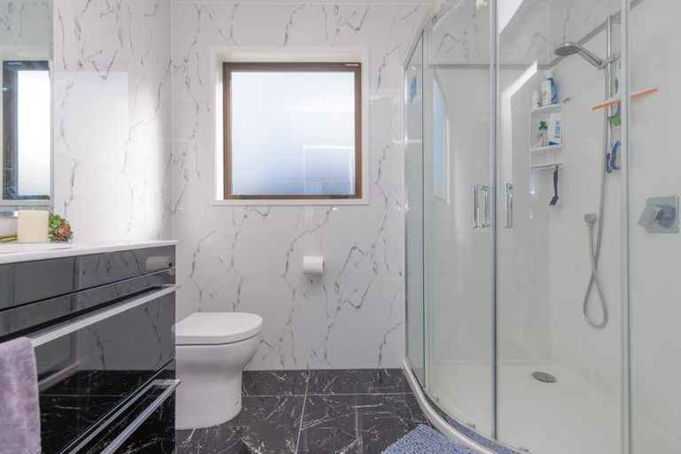 Photo of property in 3 Shastri Terrace, Khandallah, Wellington, 6035