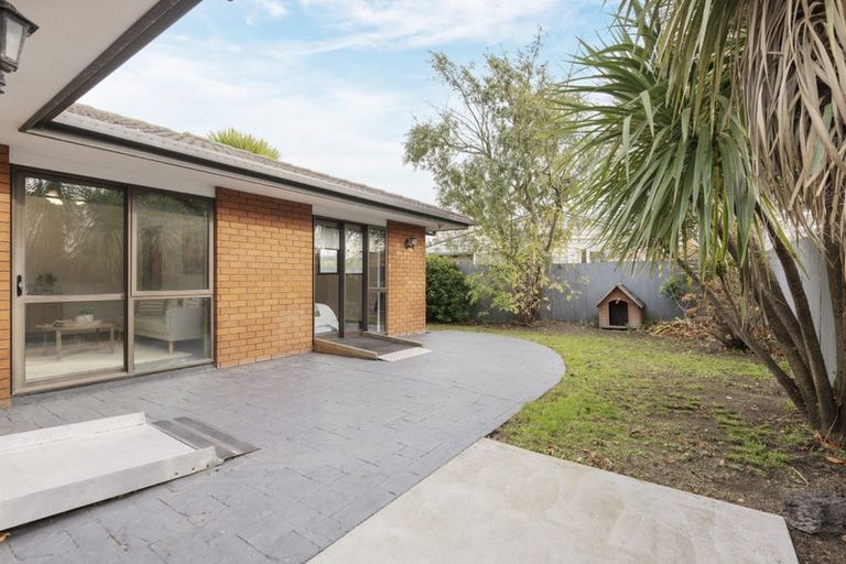 Photo of property in 2/437 Greers Road, Bishopdale, Christchurch, 8053