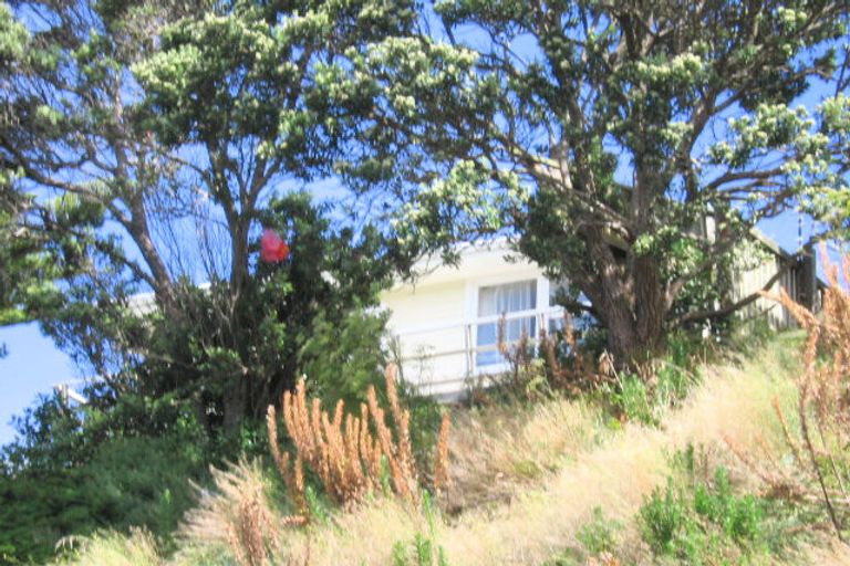 Photo of property in 1/1 Wye Street, Island Bay, Wellington, 6023