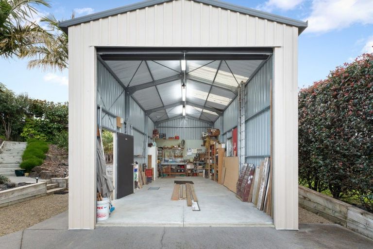 Photo of property in 22 Haden Place, Omokoroa, 3114