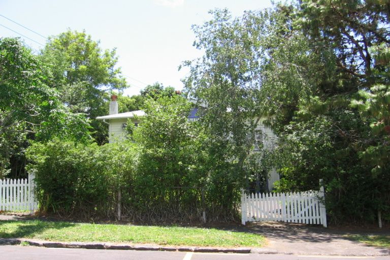 Photo of property in 36 Mount Pleasant Road, Mount Eden, Auckland, 1024