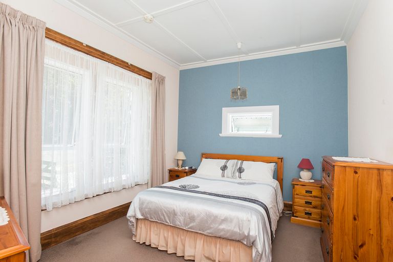 Photo of property in 152 Onslow Road, Patutahi, Gisborne, 4072