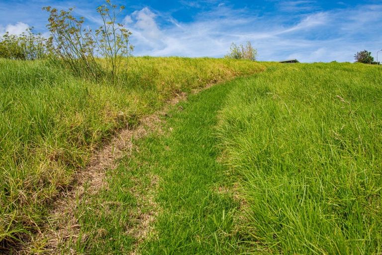 Photo of property in 6 Emay Crescent, Pahi, Paparoa, 0571