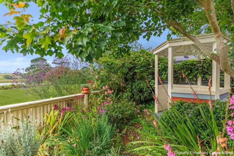 Photo of property in 420 Matakawau Road, Awhitu, Waiuku, 2684