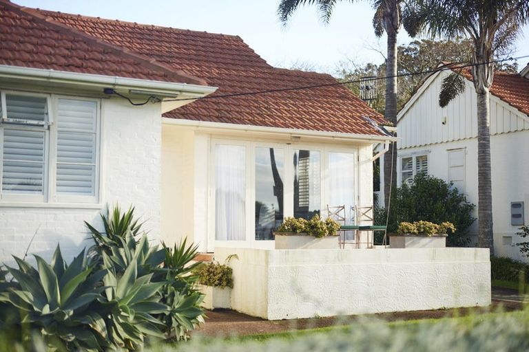 Photo of property in 3 Alison Avenue, Takapuna, Auckland, 0622