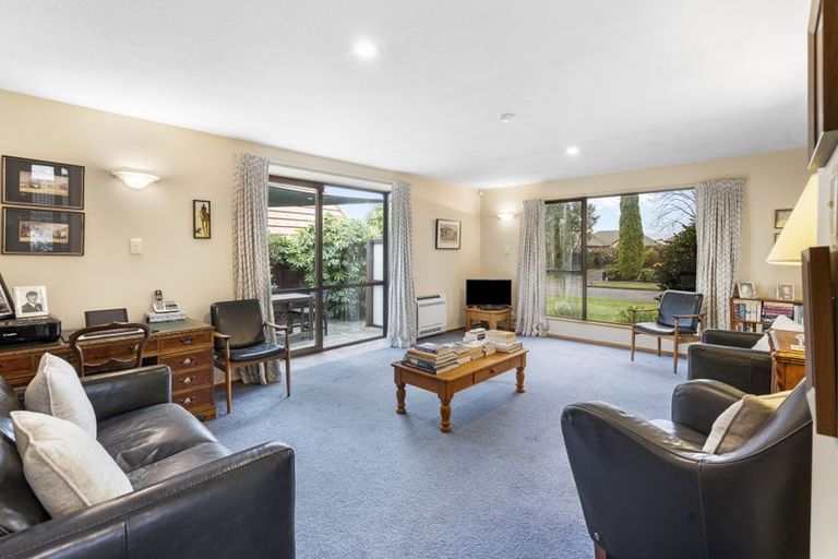 Photo of property in 19 O'connor Place, Burnside, Christchurch, 8053