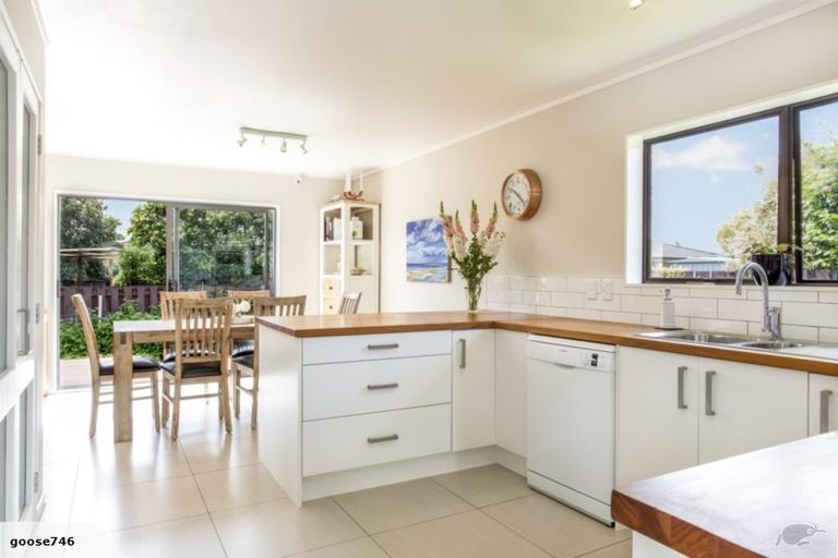 Photo of property in 25 Lakeside Drive, Pahurehure, Papakura, 2113