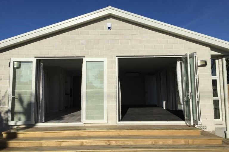 Photo of property in 78 Farquhars Road, Redwood, Christchurch, 8051