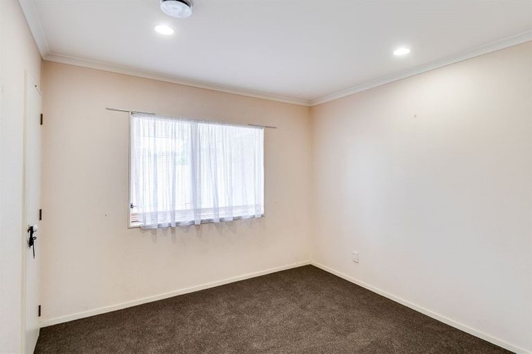 Photo of property in 2a Cassino Crescent, Onekawa, Napier, 4110